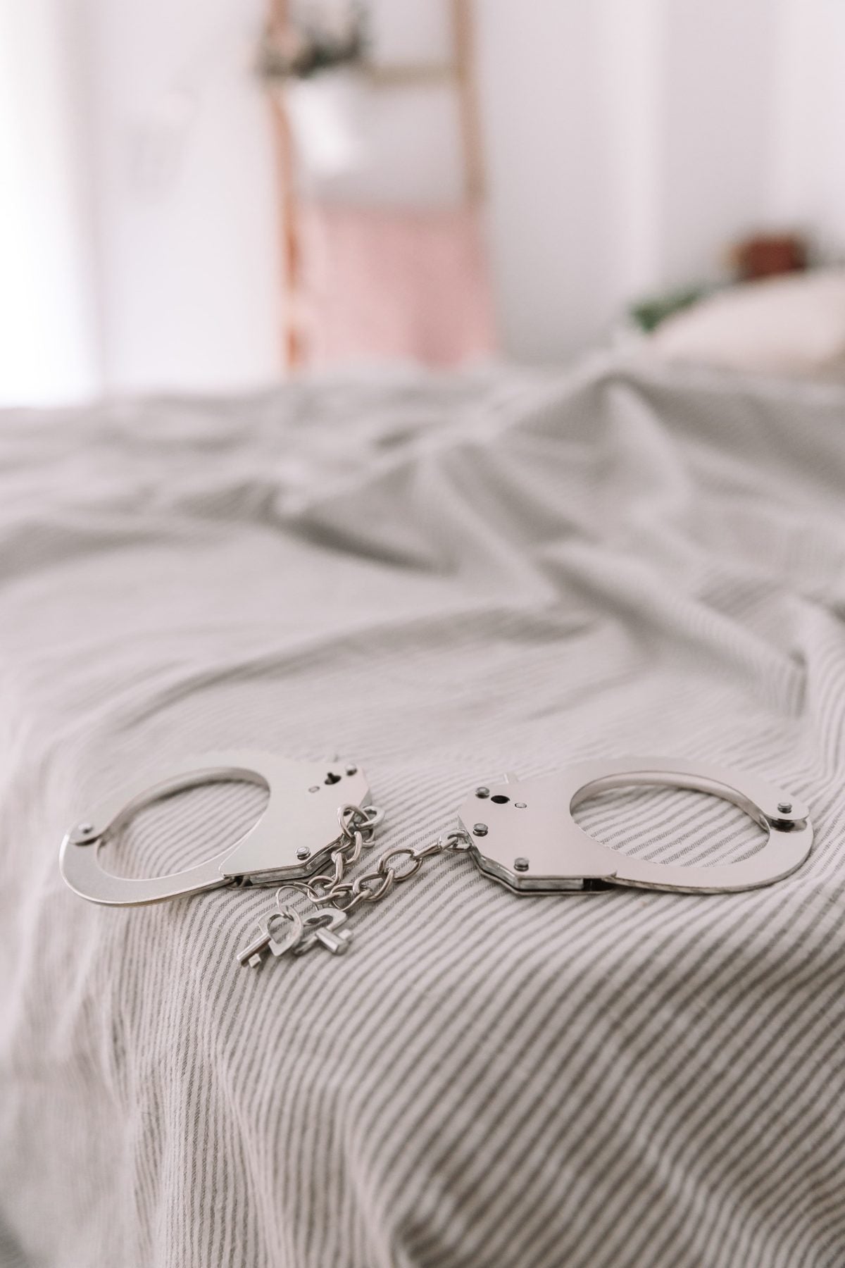 Esposas de Metal con Traba de Seguridad | Adrien Lastic